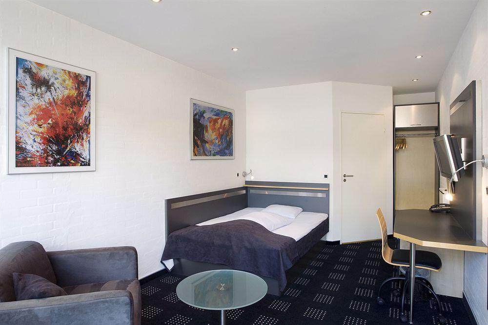 Hotel Hedegaarden Vejle Exteriör bild