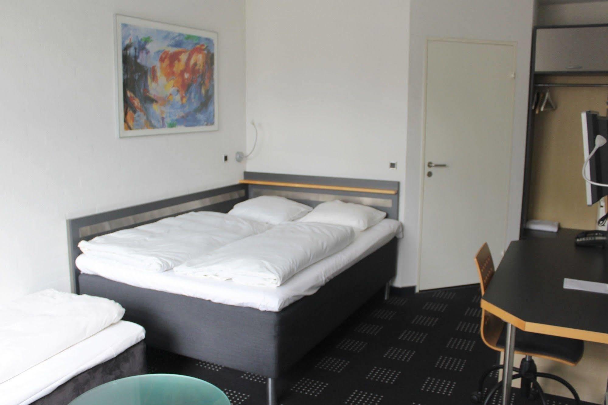 Hotel Hedegaarden Vejle Exteriör bild