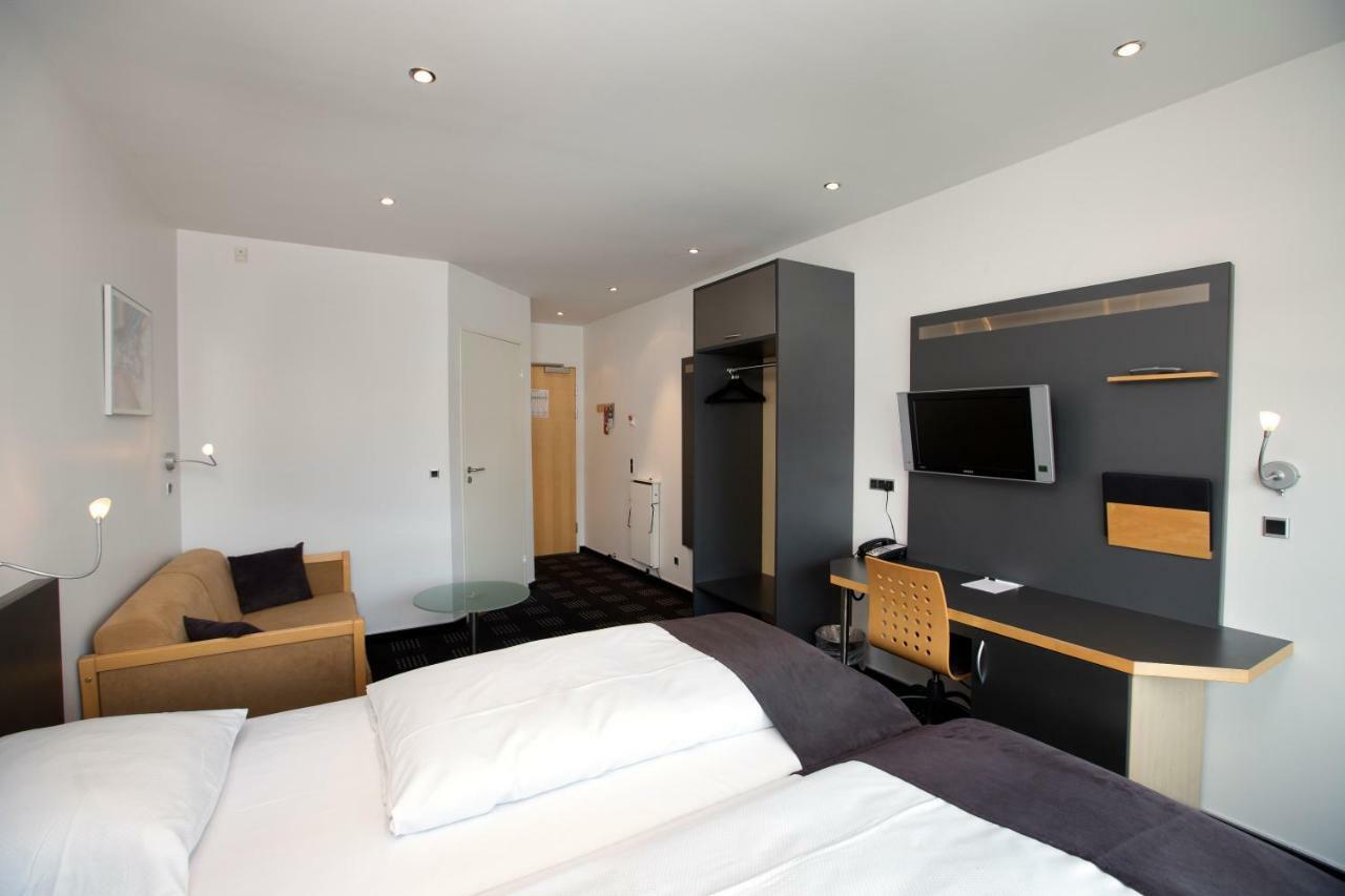 Hotel Hedegaarden Vejle Exteriör bild